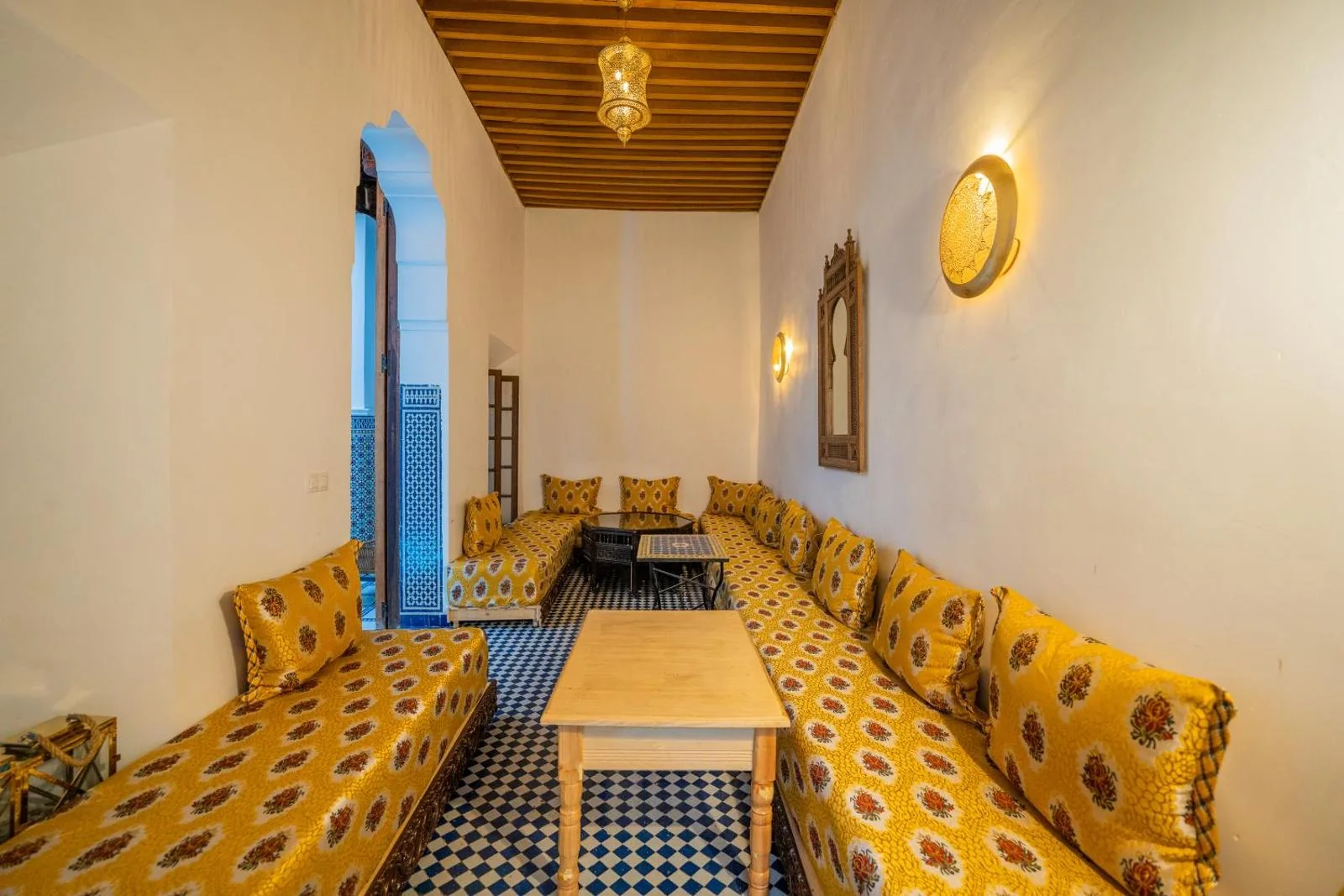 Moroccan salon